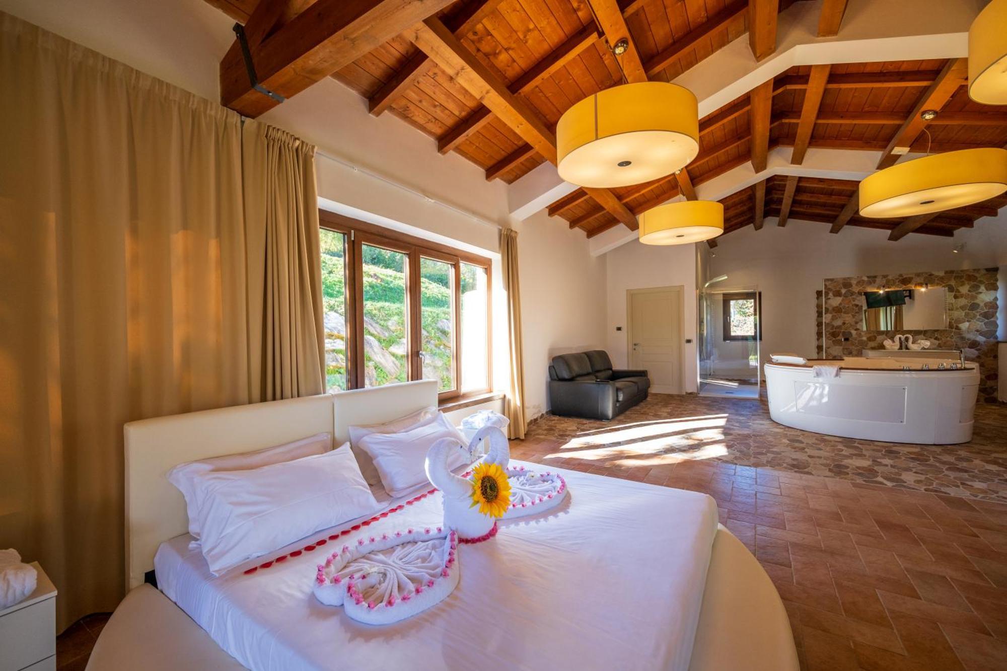 Agriturismo Borgo Biaia Camporgiano المظهر الخارجي الصورة